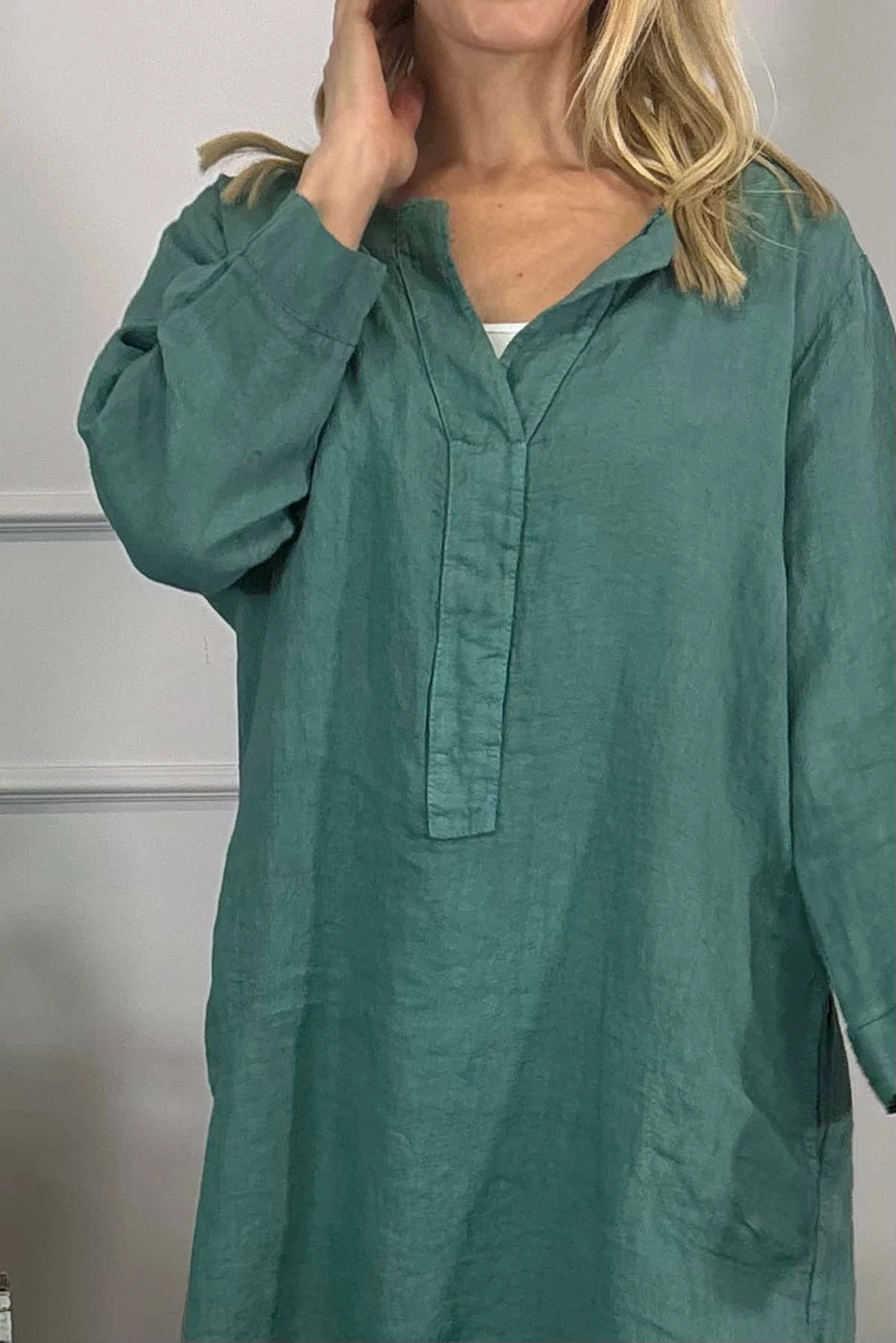 Davina Linen Tunic Sage Green 5 Davina Linen Tunic Sage Green - Image 3