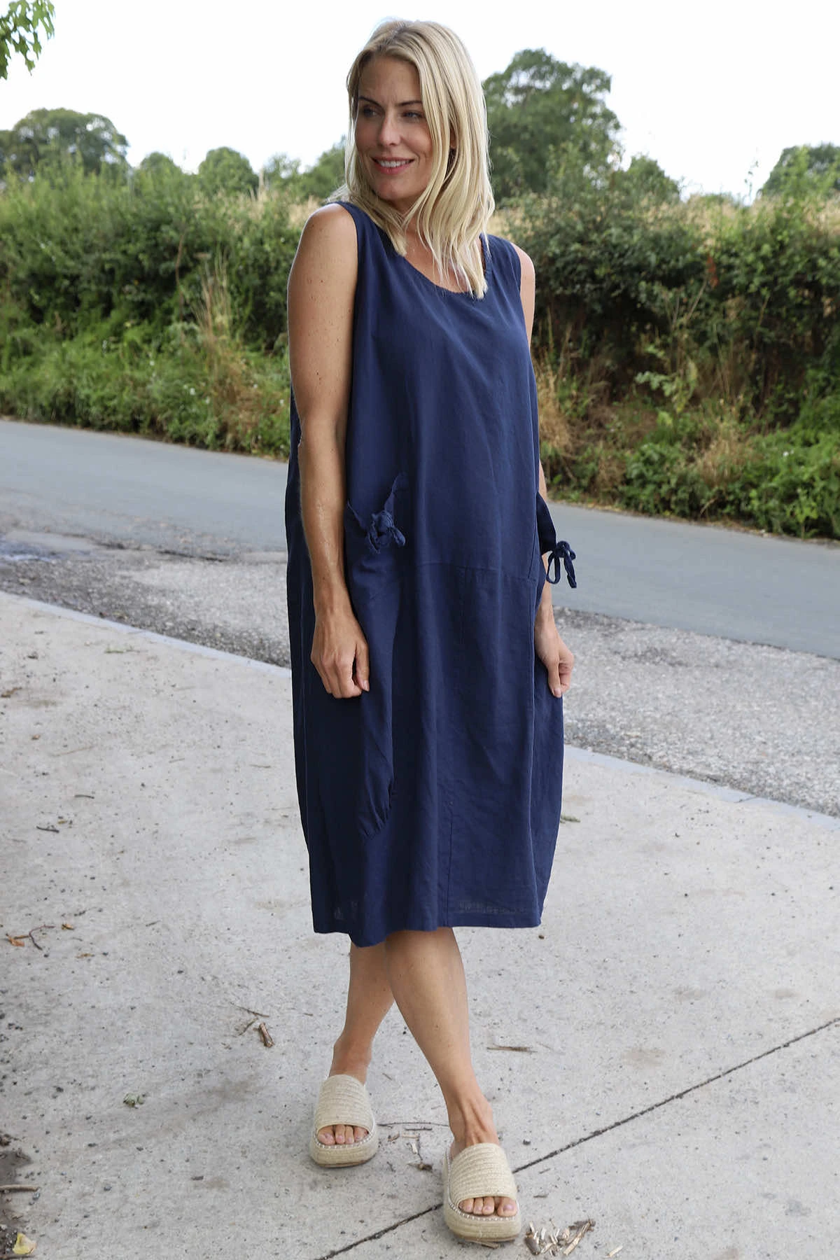 Holkham Linen Dress Navy 4 Holkham Linen Dress Navy - Image 2