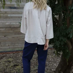 Grace Linen Top Stone -Kitandkaboodal Store IMG 0681 98ed6fd1 1e3a 48f9 a608 52cbf521fd6d