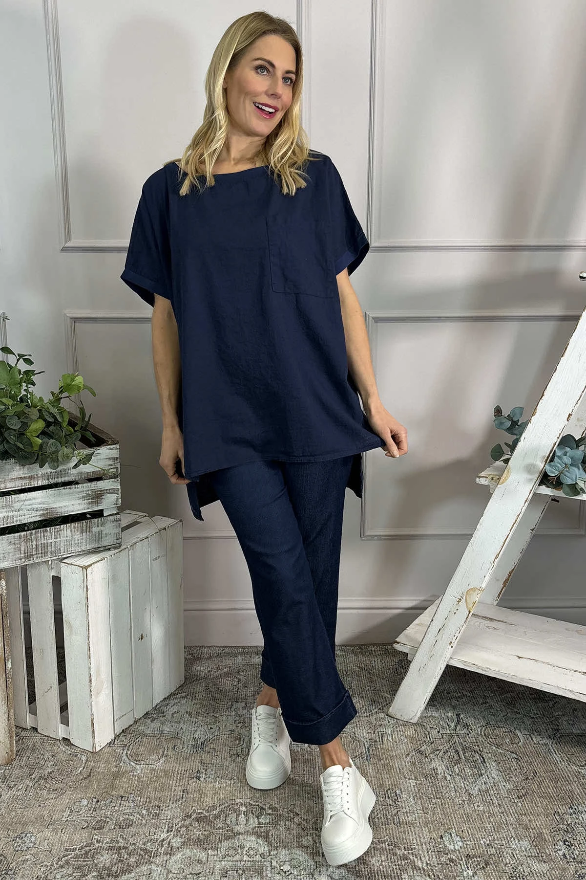 Thekla Linen Top Navy 4 Thekla Linen Top Navy - Image 2