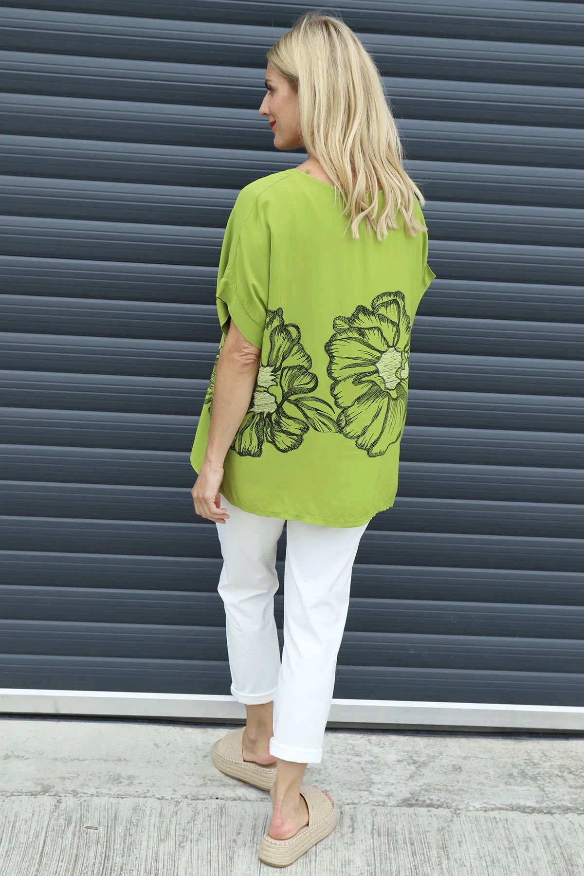 Agnetha Flower Top Olive 6 Agnetha Flower Top Olive - Image 4