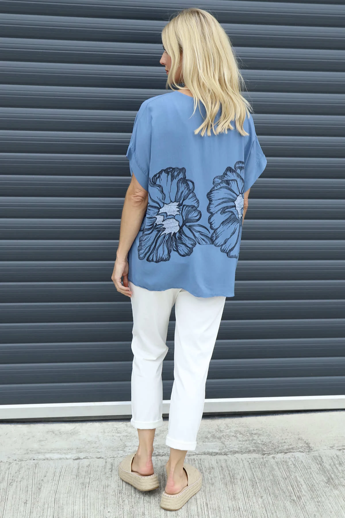 Agnetha Flower Top Blue 6 Agnetha Flower Top Blue - Image 4