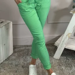 Yarwell Joggers Green 8 Yarwell Joggers Green -Kitandkaboodal Store IMG 1221 f677ce99 f9ae 461b a397 94ed49064bc1