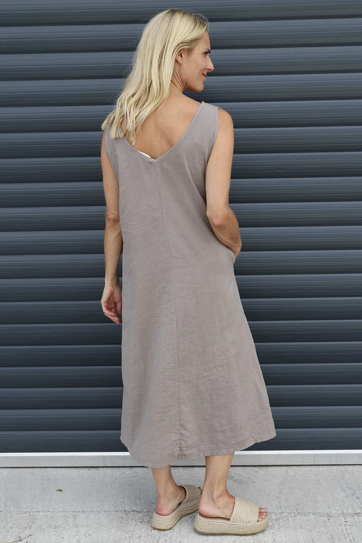 Olaya V-Neck Linen Dress Mocha 4 Olaya V-Neck Linen Dress Mocha - Image 2