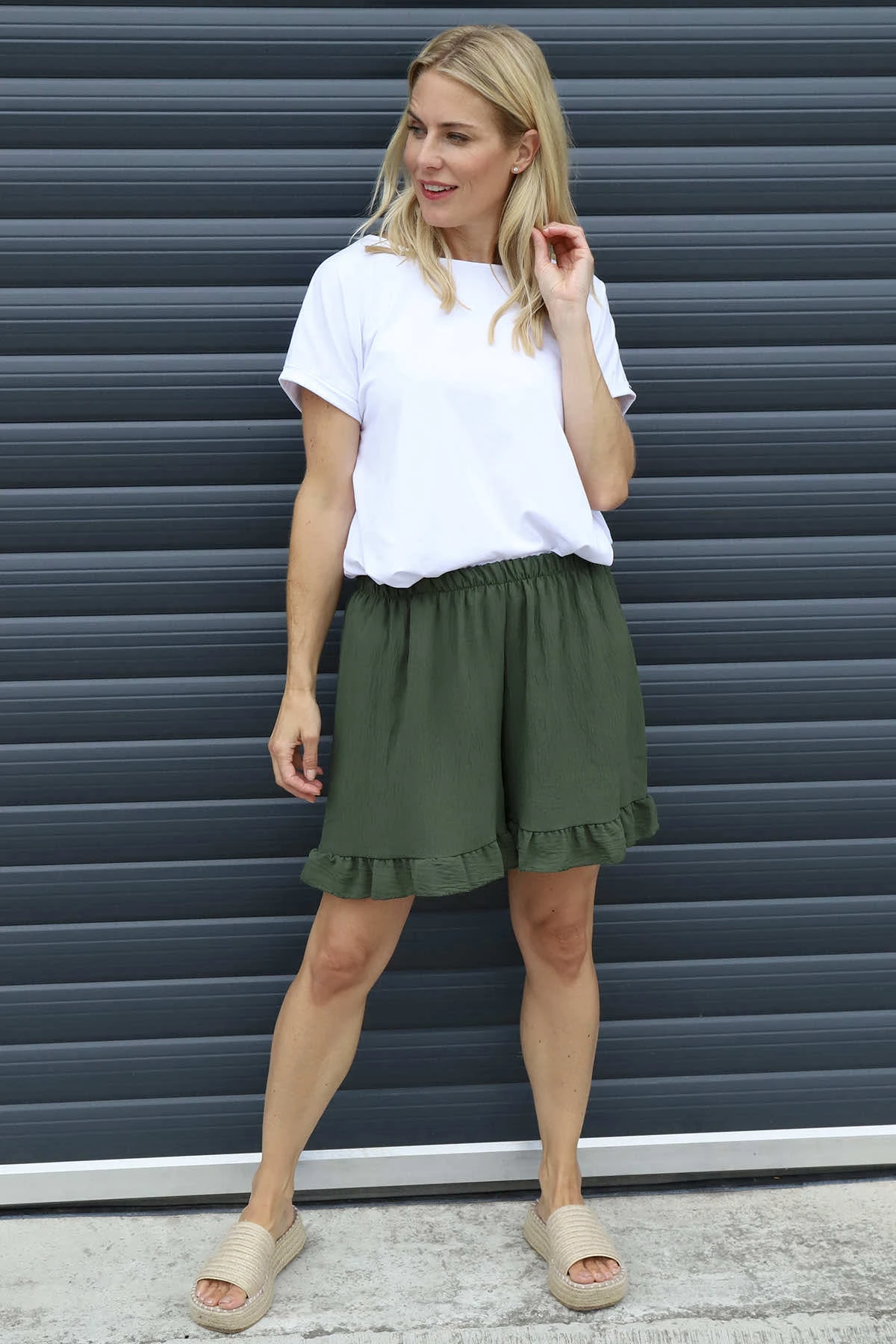 Stellina Frill Shorts Khaki 3 Stellina Frill Shorts Khaki