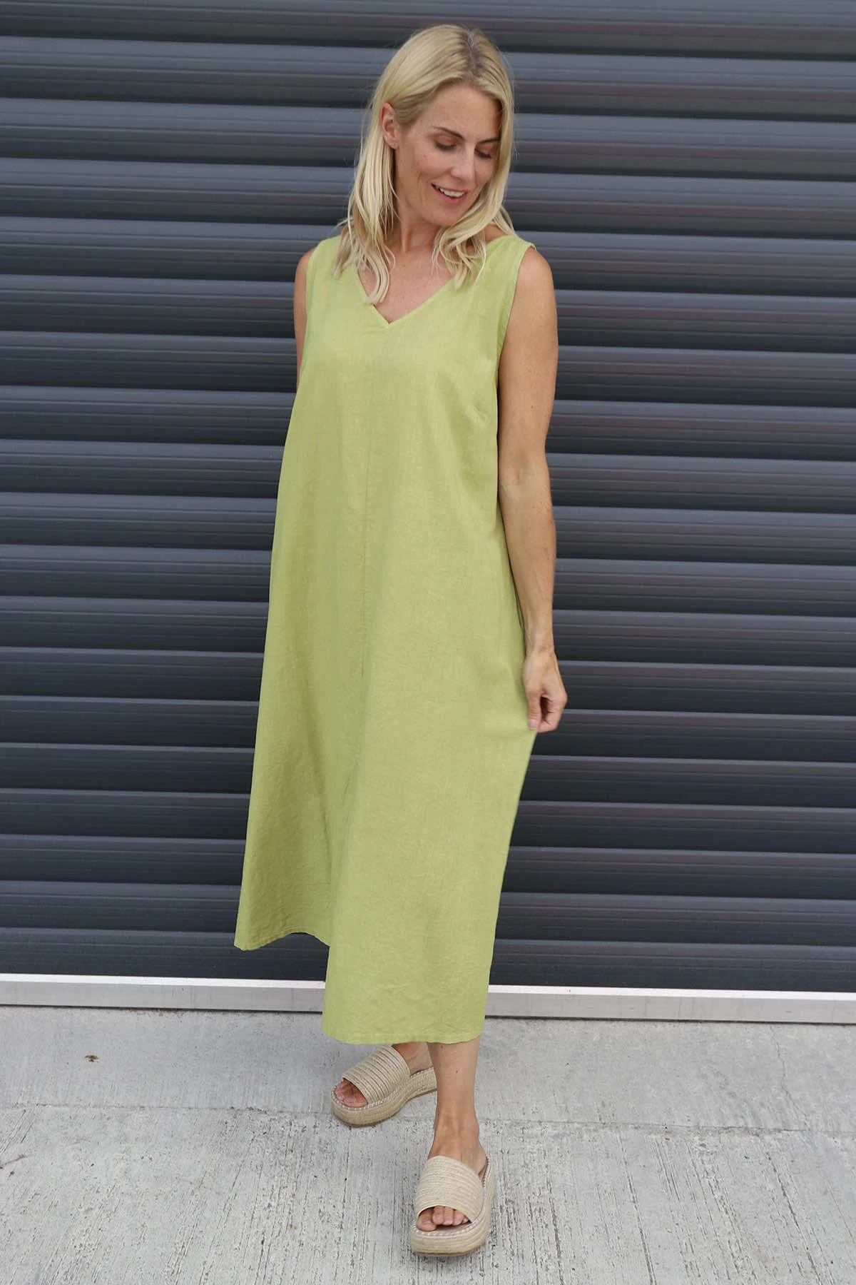Olaya V-Neck Linen Dress Olive 4 Olaya V-Neck Linen Dress Olive - Image 2