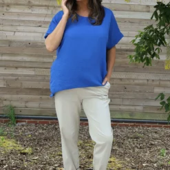 Sunniva Dipped Hem Top Cobalt -Kitandkaboodal Store IMG 1453 0281e664 6b90 44ee 95cc 4af8a3548989