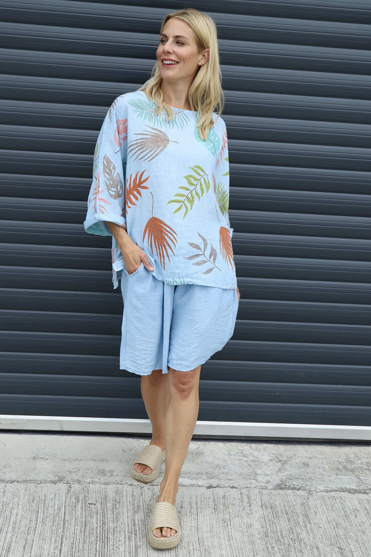 Vicki Botanical Print Linen Top Light Blue 4 Vicki Botanical Print Linen Top Light Blue - Image 2