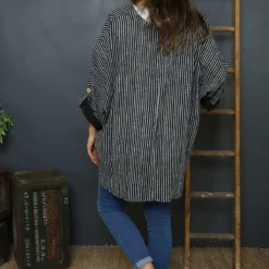 Carlota Stripe Linen Jacket Black -Kitandkaboodal Store IMG 1618 ab9f9ebb 3691 4dbb 8058 07b9f064941f