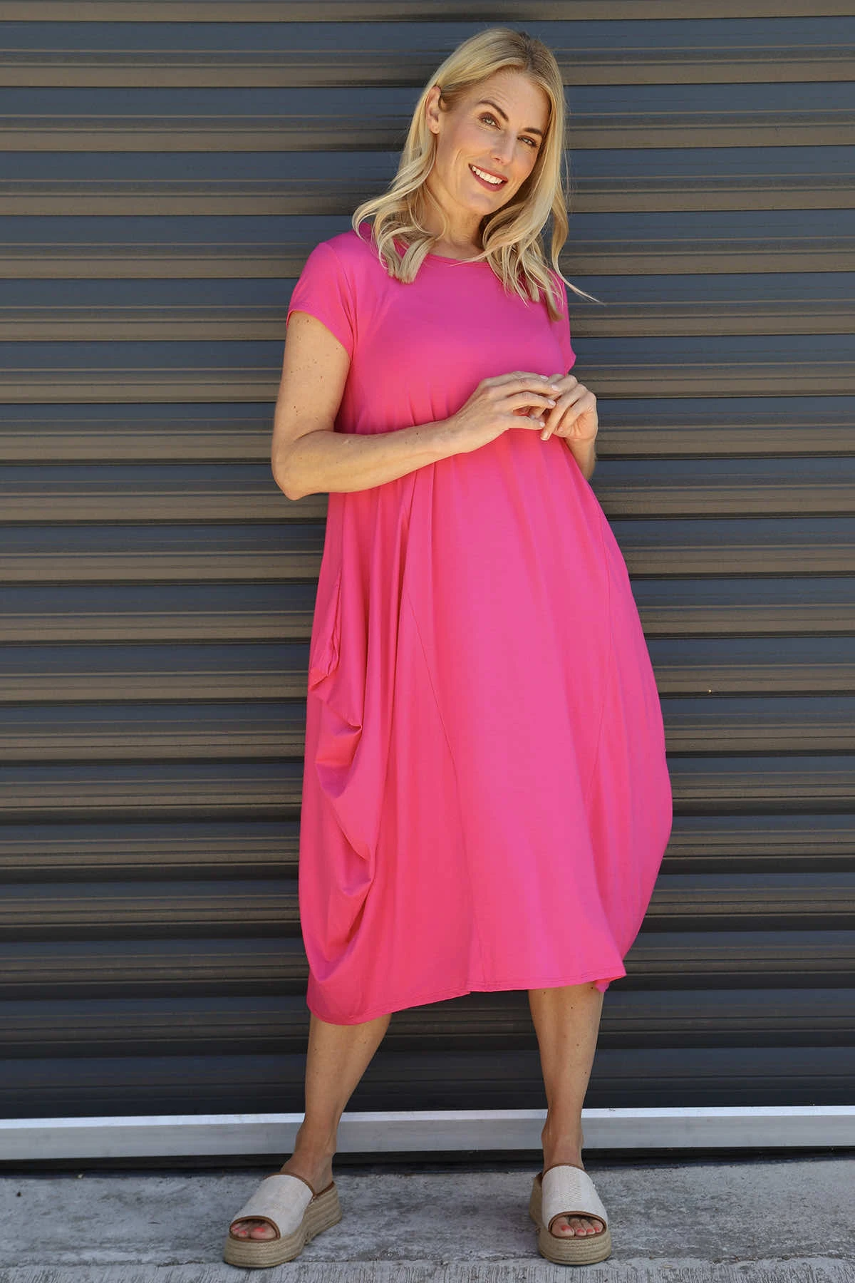 Sariah Short Sleeve Dress Fuchsia 4 Sariah Short Sleeve Dress Fuchsia - Image 2