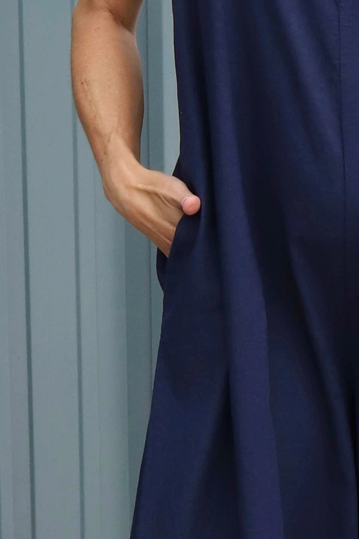 Lorina Sleeveless Linen Jumpsuit Navy 5 Lorina Sleeveless Linen Jumpsuit Navy - Image 3