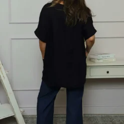 Beatrice Pocket Linen Top Black 9 Beatrice Pocket Linen Top Black -Kitandkaboodal Store IMG 2094 15e0513b 6e09 4503 8a04 fbf87c3f8ec1
