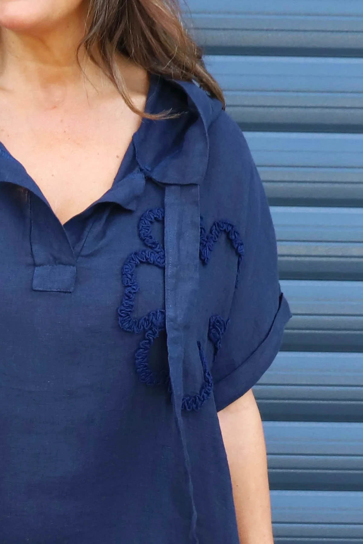 Carlina Hooded Flower Detail Linen Dress Navy 5 Carlina Hooded Flower Detail Linen Dress Navy - Image 3