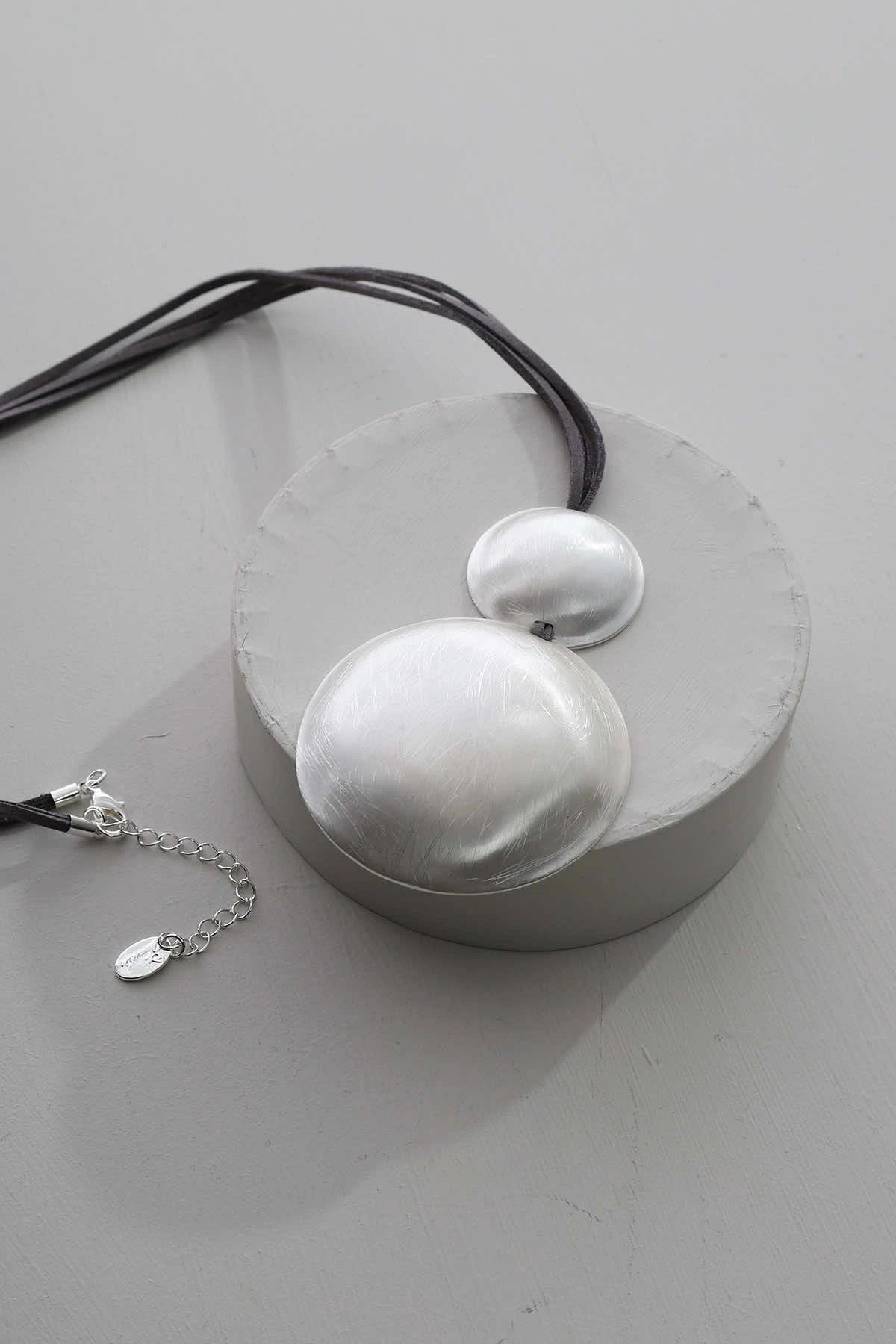 Lacie Necklace Silver 6 Lacie Necklace Silver - Image 4