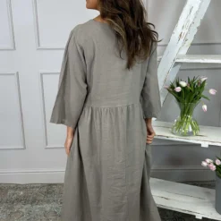 Francesca Linen Dress Mocha -Kitandkaboodal Store IMG 2453 466f6a8b 4bfb 4595 9237 7359a73b88a9
