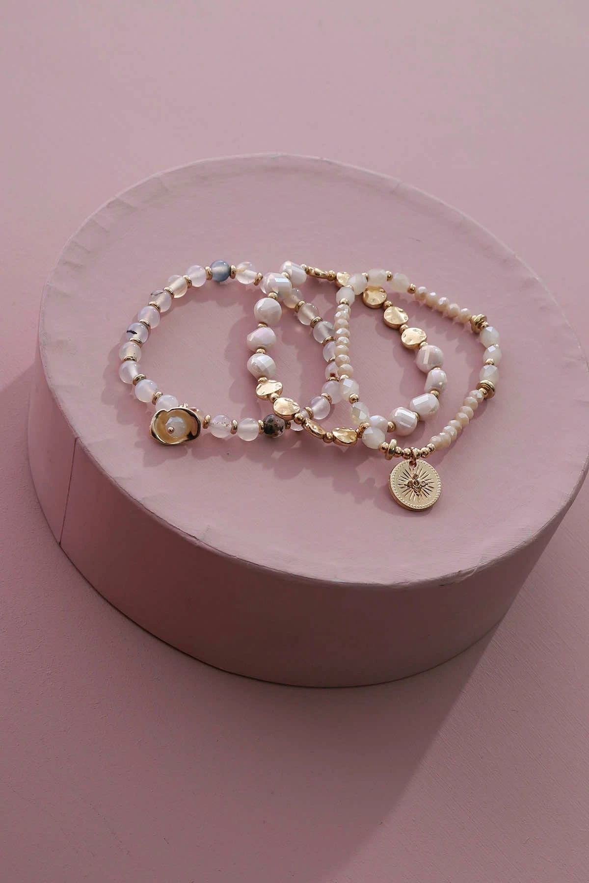 Hanya Bracelet Gold 3 Hanya Bracelet Gold