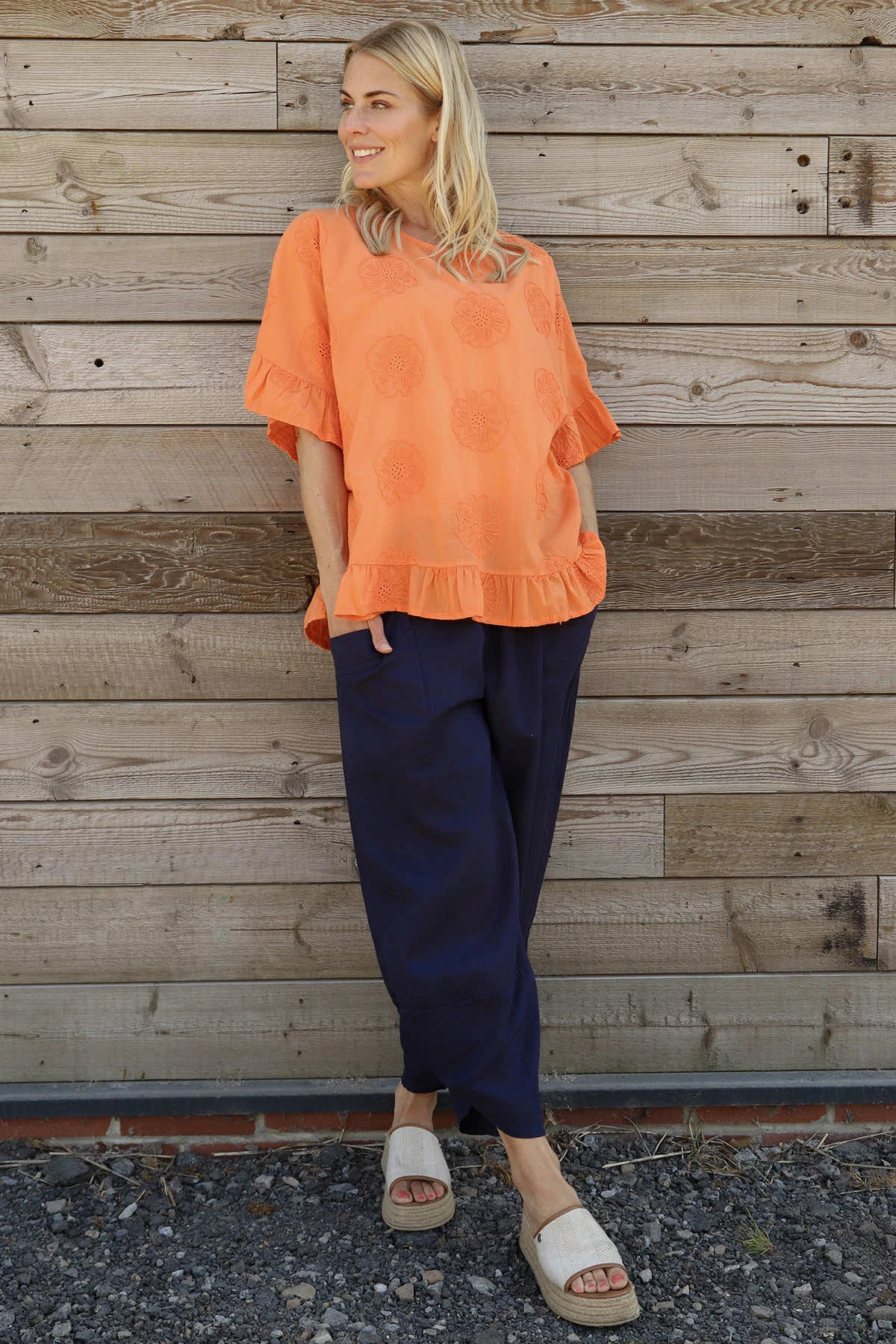 Primrose Linen Trousers Navy 4 Primrose Linen Trousers Navy - Image 2