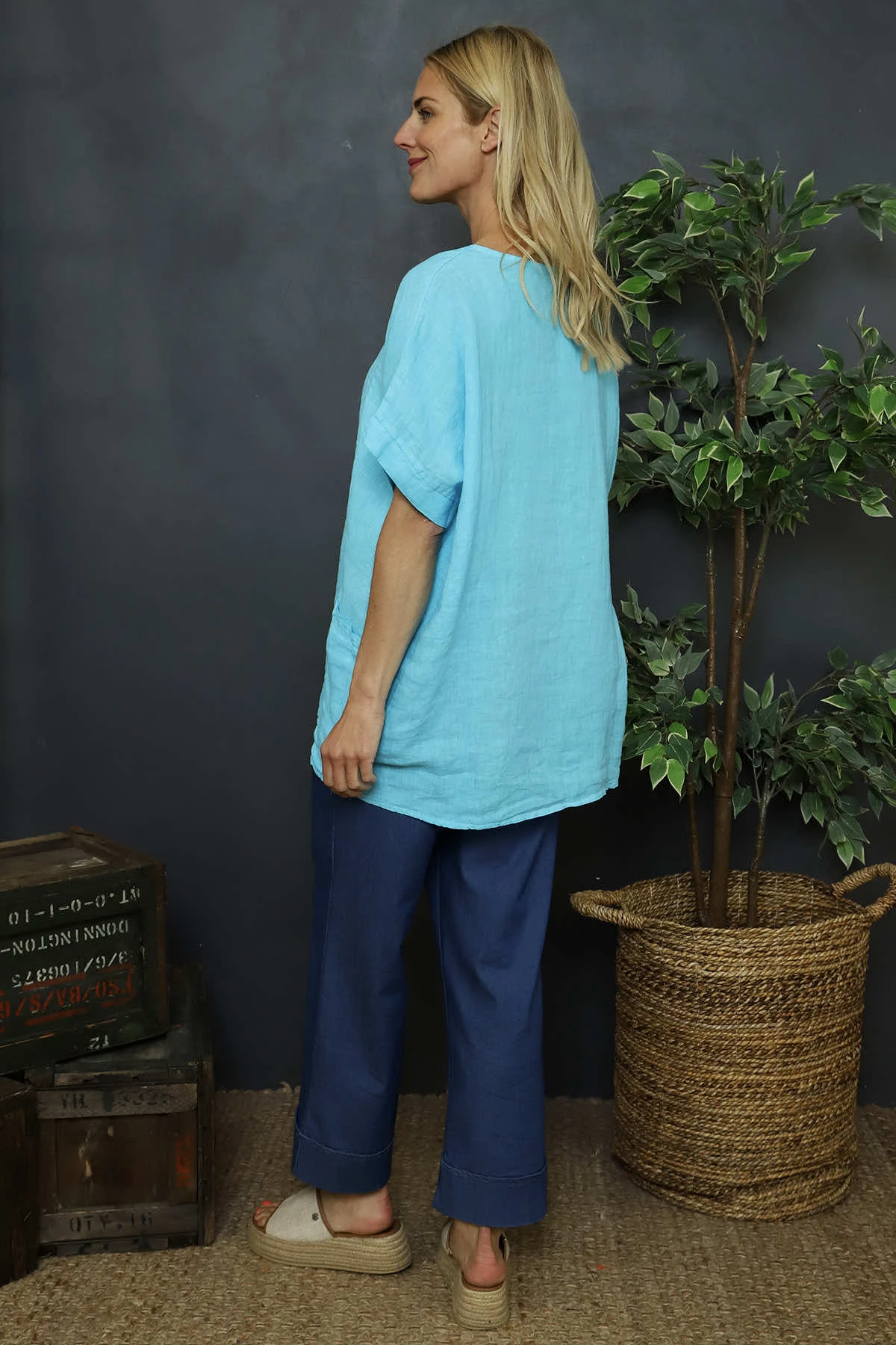 Beatrice Pocket Linen Top Kingfisher 6 Beatrice Pocket Linen Top Kingfisher - Image 4