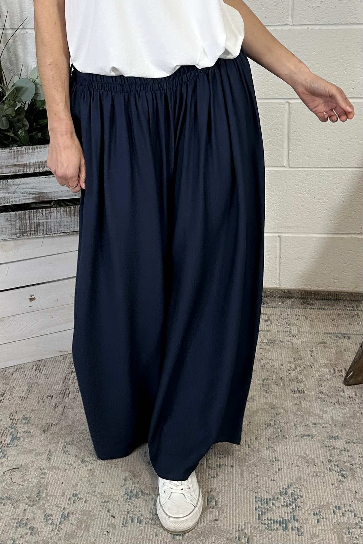 Ameera Wide Leg Trousers Navy 4 Ameera Wide Leg Trousers Navy - Image 2