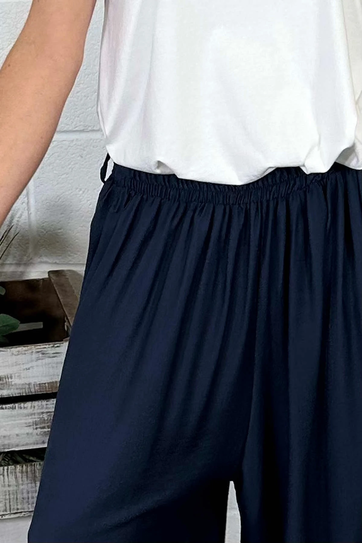 Ameera Wide Leg Trousers Navy 5 Ameera Wide Leg Trousers Navy - Image 3