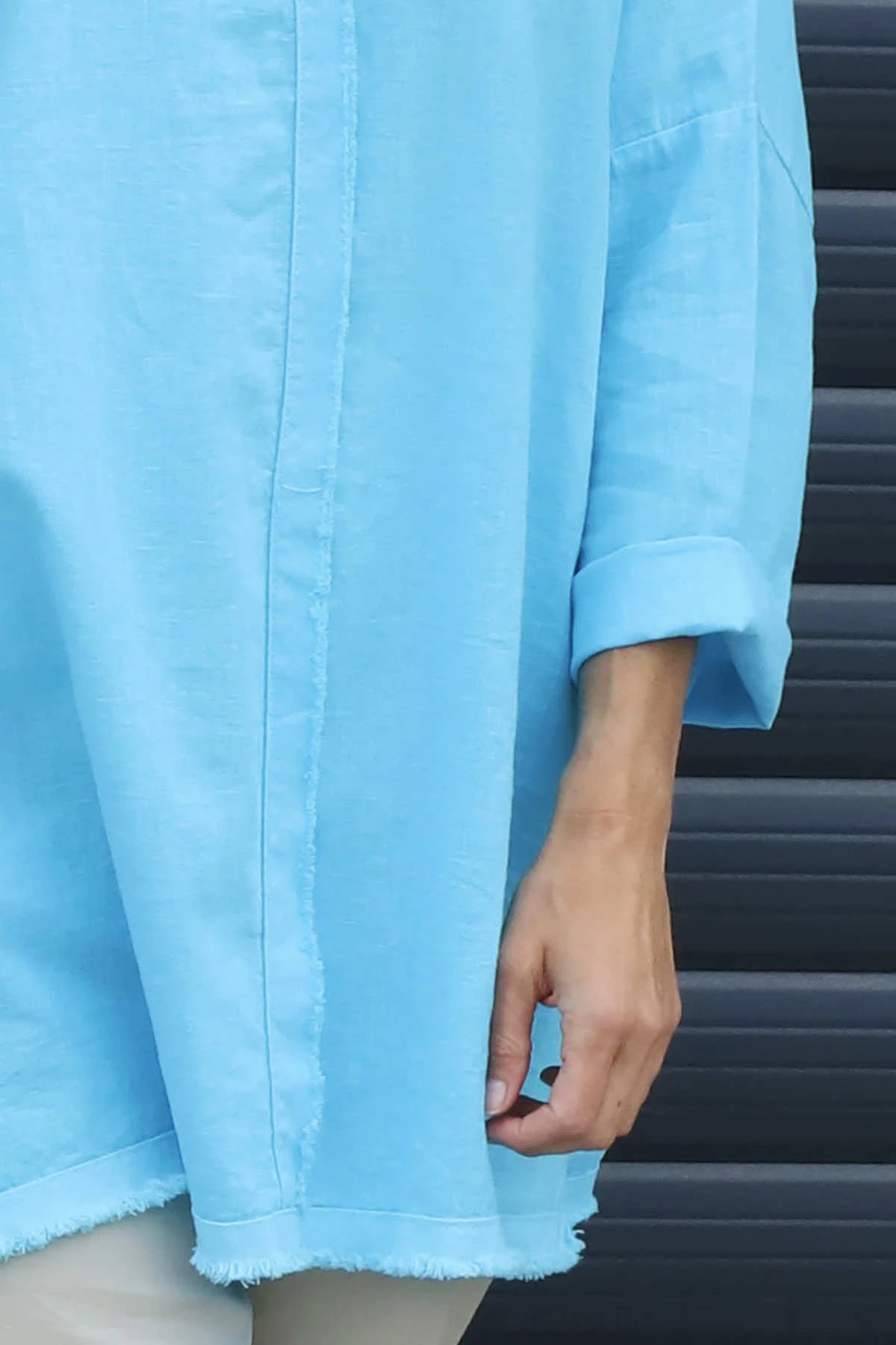 Melita Linen Top Aqua 5 Melita Linen Top Aqua - Image 3