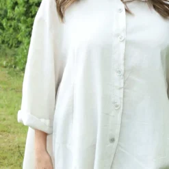 Marcella Linen Shirt Stone -Kitandkaboodal Store IMG 3799 2d362d82 0f6f 42f1 9521 905704b4c099