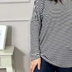 Frances Stripe Sweat Top Black -Kitandkaboodal Store IMG 4954 ca19bb9e b82f 492b a815 f8daf176c041