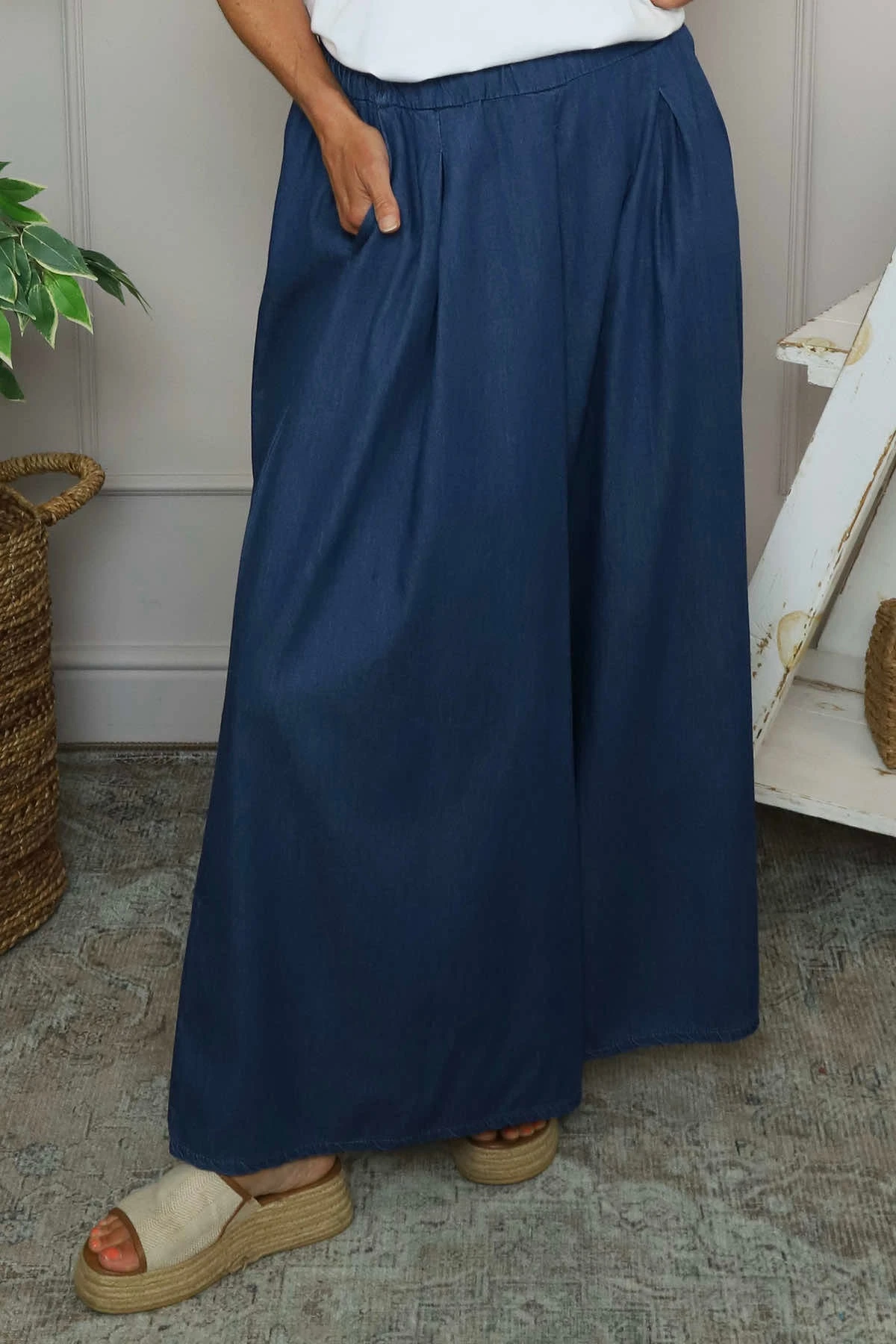 Trish Wide Leg Denim Trousers Mid Denim 5 Trish Wide Leg Denim Trousers Mid Denim - Image 3