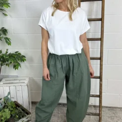 Ratana Linen Trousers Khaki 8 Ratana Linen Trousers Khaki -Kitandkaboodal Store IMG 5934 6d26810f 5fb4 4826 b29a 8da500baad61