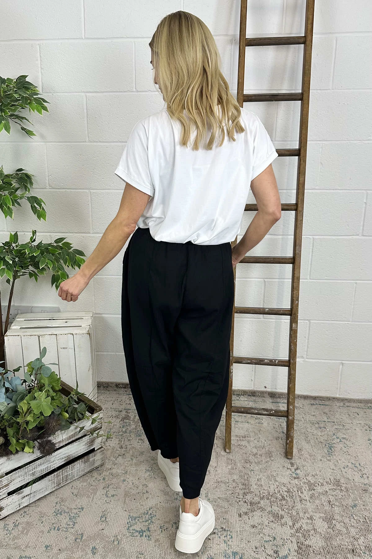 Ratana Linen Trousers Black 6 Ratana Linen Trousers Black - Image 4