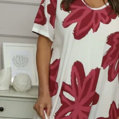 Serena Print Dress Hot Pink 8 Serena Print Dress Hot Pink -Kitandkaboodal Store IMG 6091 cc12de47 4fb3 4bf6 acd2 1f4bf9ea7c1d