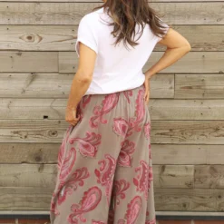 Daphne Paisley Wide Leg Trousers Mocha -Kitandkaboodal Store IMG 6315 4022f63c 2790 43b8 b074 df90c561710b