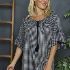Mirella Gingham Top Black -Kitandkaboodal Store IMG 6344 68be6db2 9d86 4bcc a4d6 4f03de83f7e7