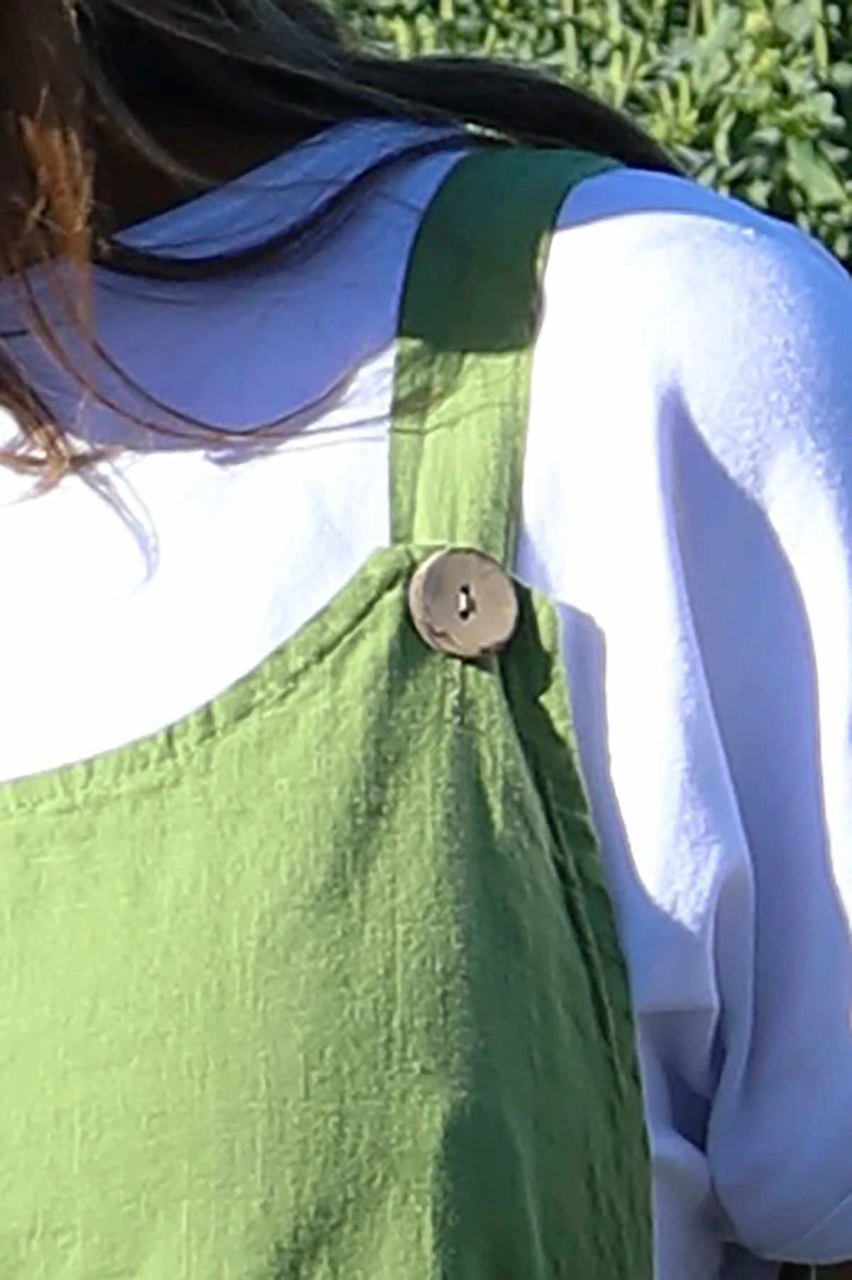 Adina Linen Pinafore Dress Olive 5 Adina Linen Pinafore Dress Olive - Image 3