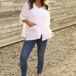 Isolde Linen Top White 7 Isolde Linen Top White -Kitandkaboodal Store IMG 6625 e0c601ec 2b1b 4a59 a792 a4f33e27d091