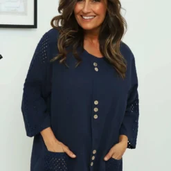 Selma Button Linen Top Navy -Kitandkaboodal Store IMG 7120 45e31d64 15a9 4ff7 955f f4f120622341