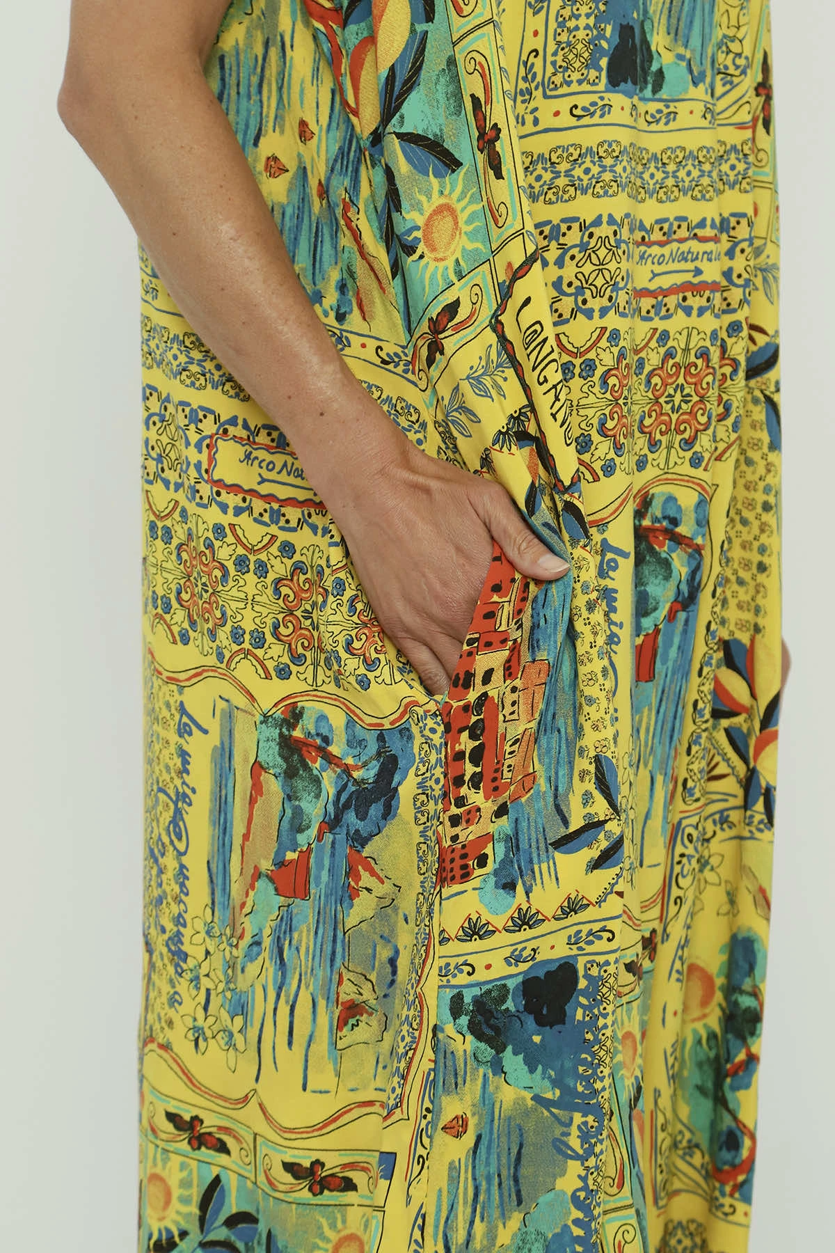 Bellona V-Neck Print Dress Yellow 5 Bellona V-Neck Print Dress Yellow - Image 3