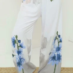 Aksana Wide Leg Trousers White 8 Aksana Wide Leg Trousers White -Kitandkaboodal Store IMG 7868 a9aa8221 aa6c 4c0e b7df 940372e7df2e