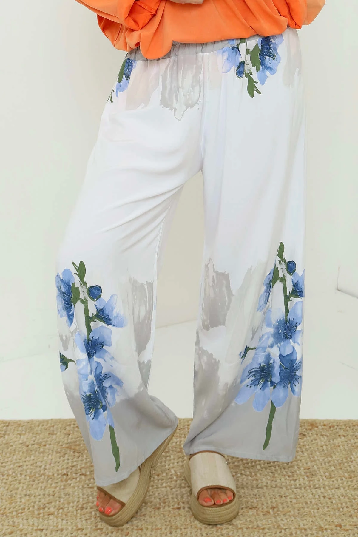 Aksana Wide Leg Trousers White 5 Aksana Wide Leg Trousers White - Image 3