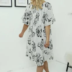 Fabiola Print Bardot Tunic Black 9 Fabiola Print Bardot Tunic Black -Kitandkaboodal Store IMG 8006 3b4f2754 3773 4b92 83e3 8ab16e95f243
