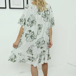 Fabiola Print Bardot Tunic Khaki 9 Fabiola Print Bardot Tunic Khaki -Kitandkaboodal Store IMG 8026 b88ba0b1 0157 41e8 b3e8 0031d45168aa