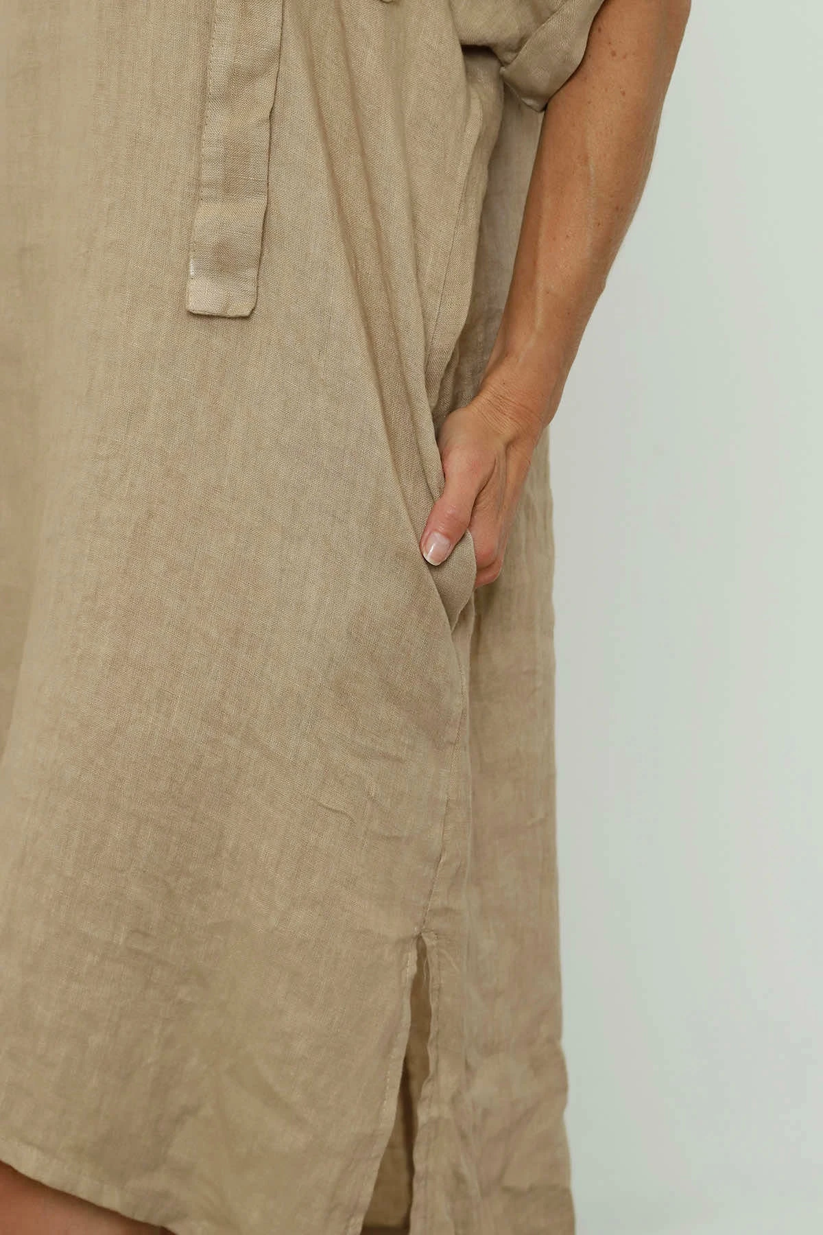 Carlina Hooded Flower Detail Linen Dress Camel 5 Carlina Hooded Flower Detail Linen Dress Camel - Image 3