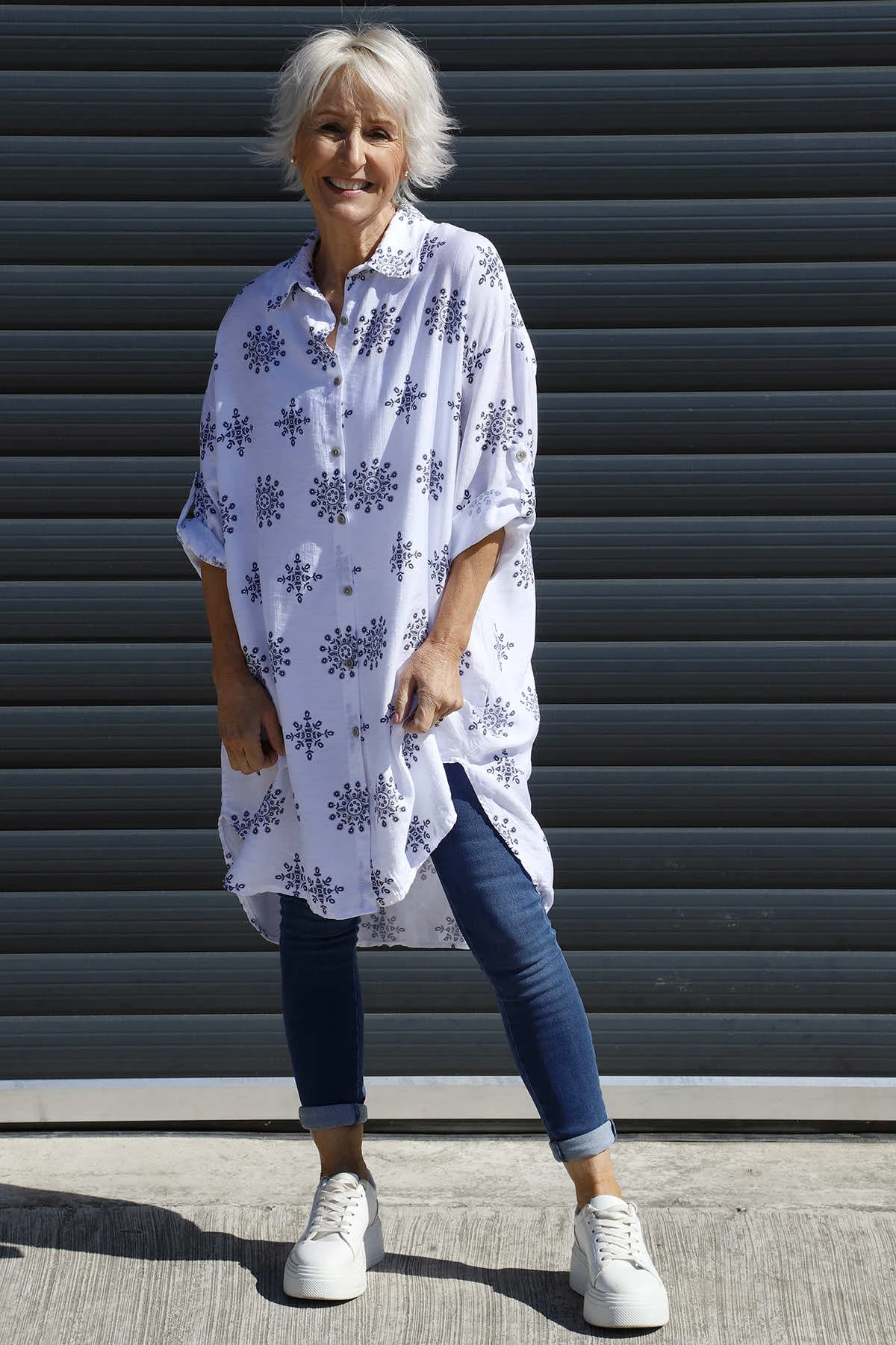 Cassie Longline Print Shirt White 4 Cassie Longline Print Shirt White - Image 2