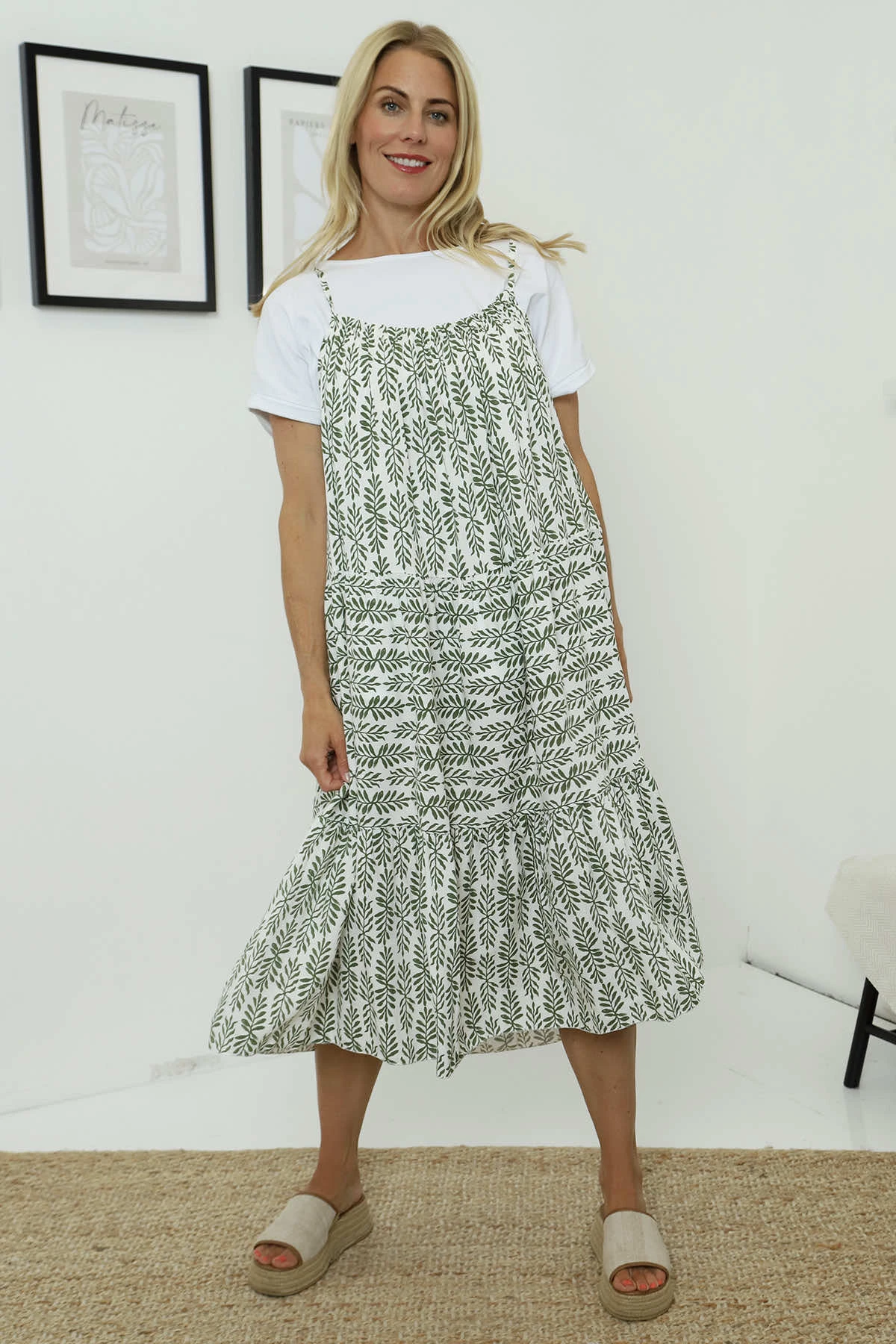 Agnella Botanical Print Dress Khaki 3 Agnella Botanical Print Dress Khaki