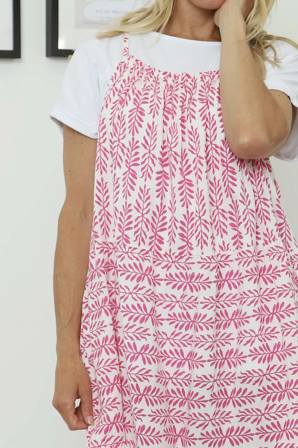 Agnella Botanical Print Dress Fuchsia 5 Agnella Botanical Print Dress Fuchsia - Image 3