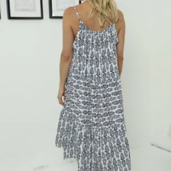 Agnella Botanical Print Dress Navy 9 Agnella Botanical Print Dress Navy -Kitandkaboodal Store IMG 8376 aa1bfa17 68cb 4aa5 91eb 20726d534ce4