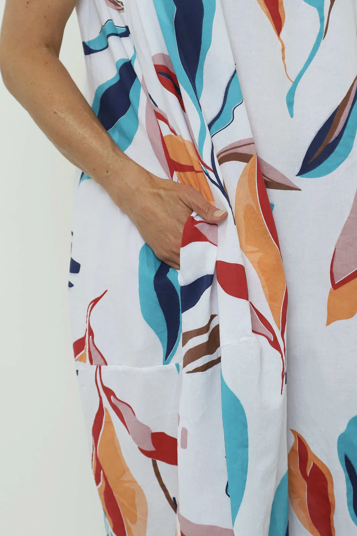 Sandgate Sleeveless Print Cotton Dress White 5 Sandgate Sleeveless Print Cotton Dress White - Image 3