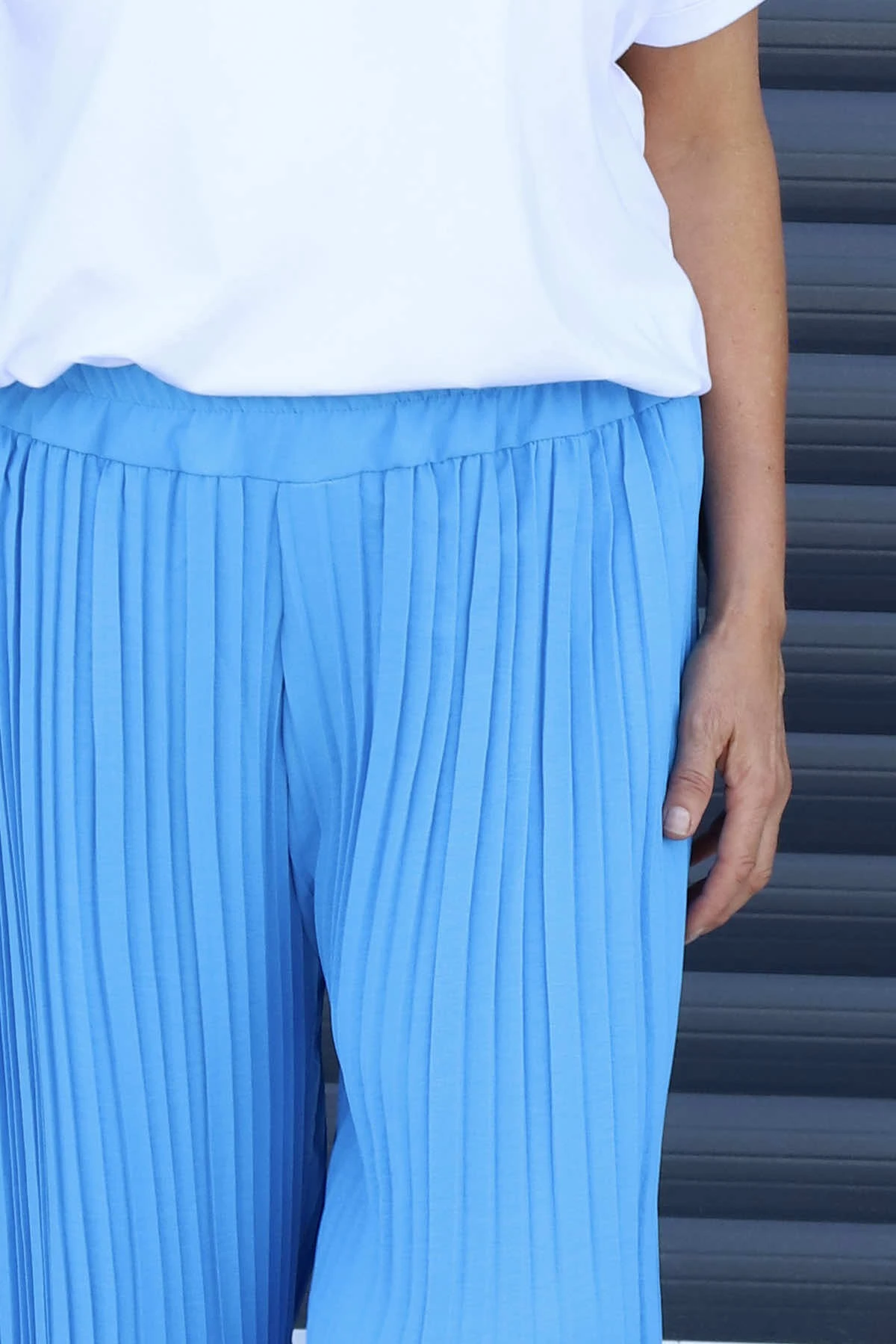 Emira Pleated Wide Leg Trousers Kingfisher 5 Emira Pleated Wide Leg Trousers Kingfisher - Image 3