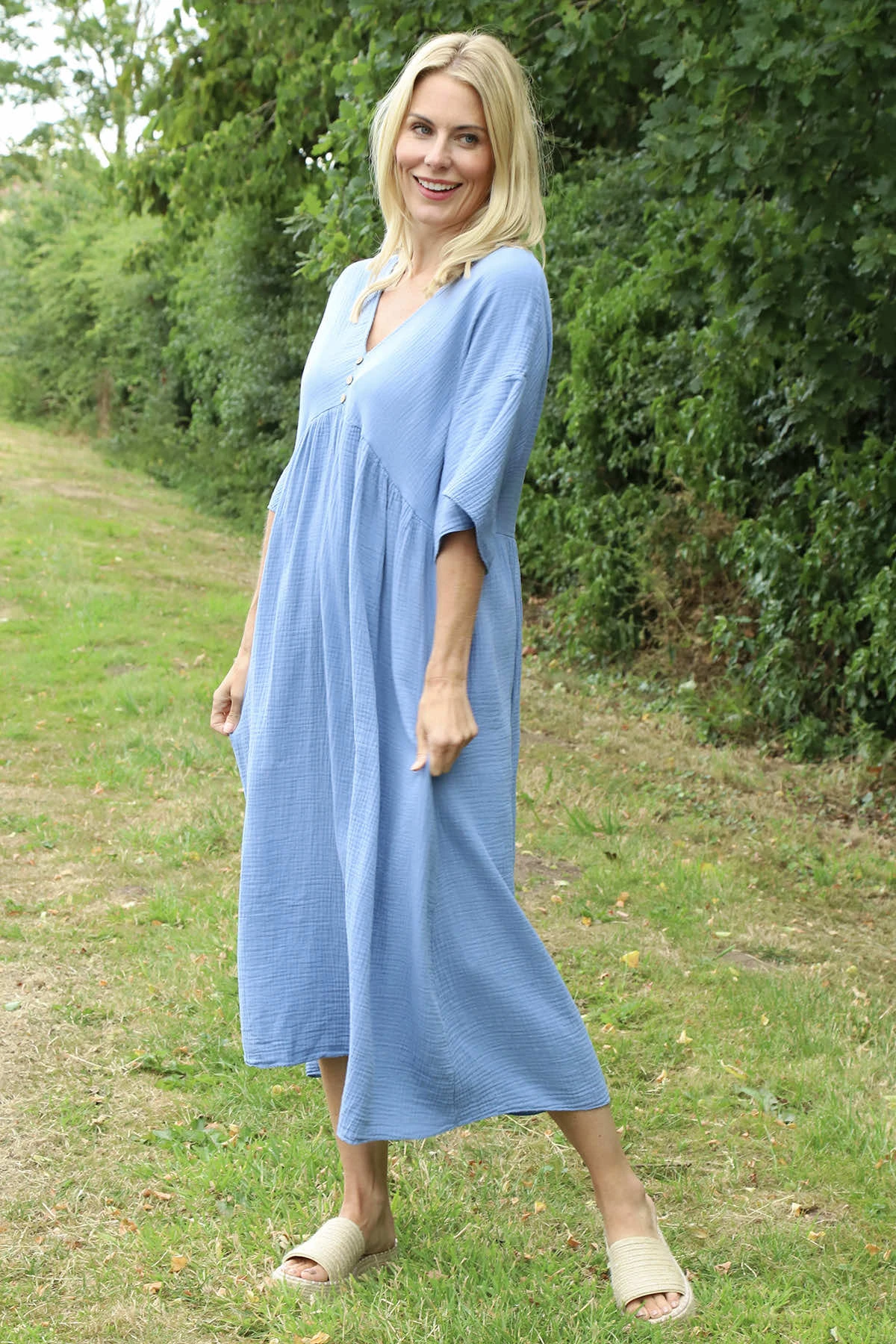 Alessandra Crinkle Cotton Dress Blue 4 Alessandra Crinkle Cotton Dress Blue - Image 2