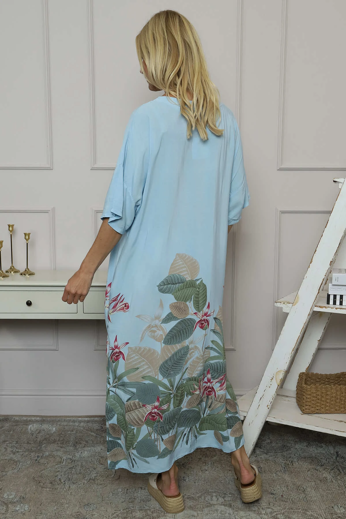 Avalon V-Neck Dress Light Blue 6 Avalon V-Neck Dress Light Blue - Image 4